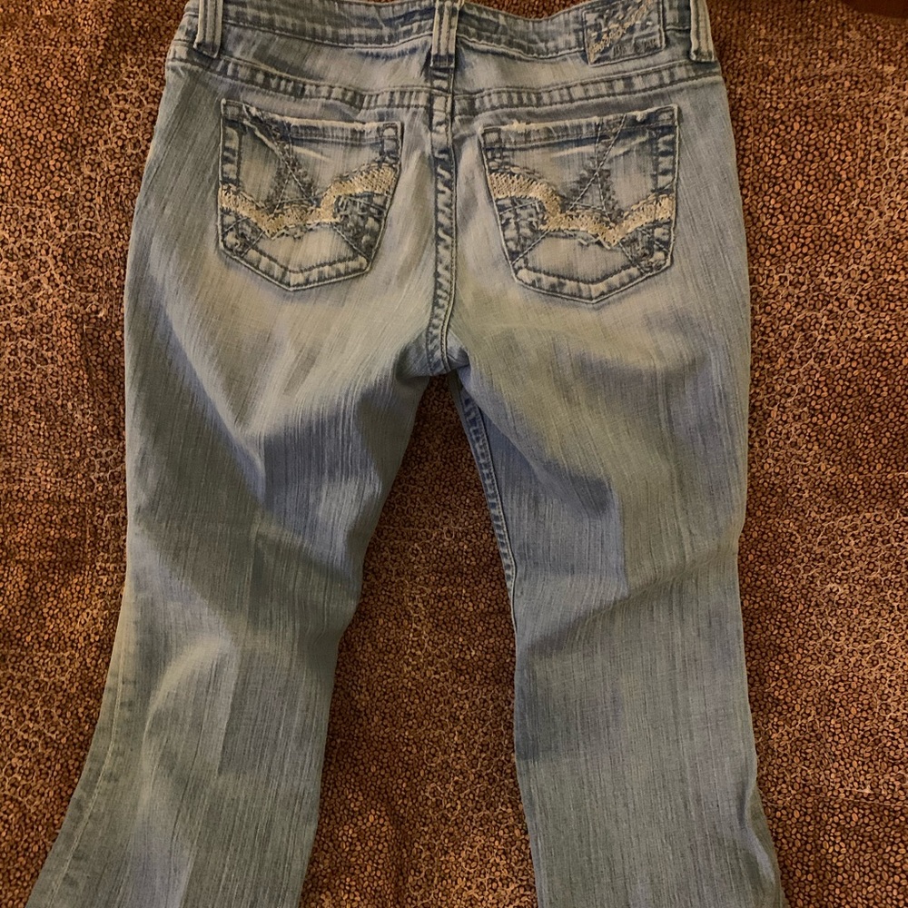 Buckle jeans